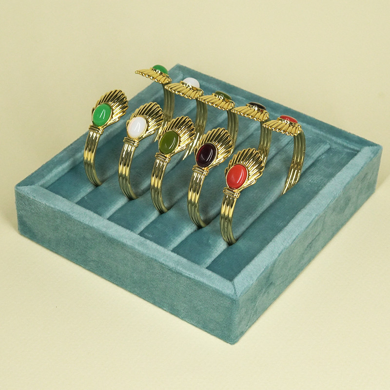 Venus Bangle opal white gp