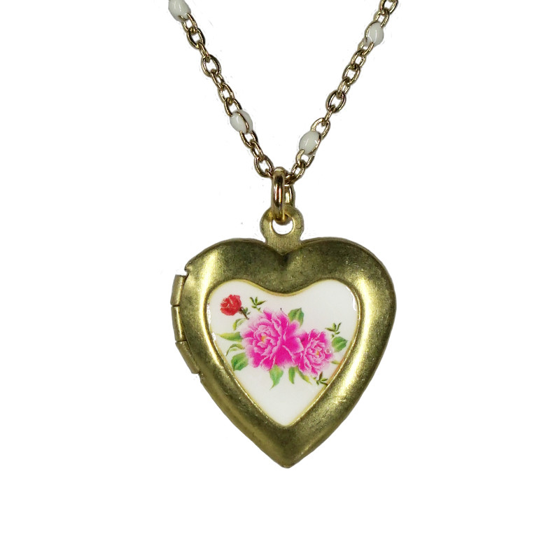 Pink Bouquet Medaillon