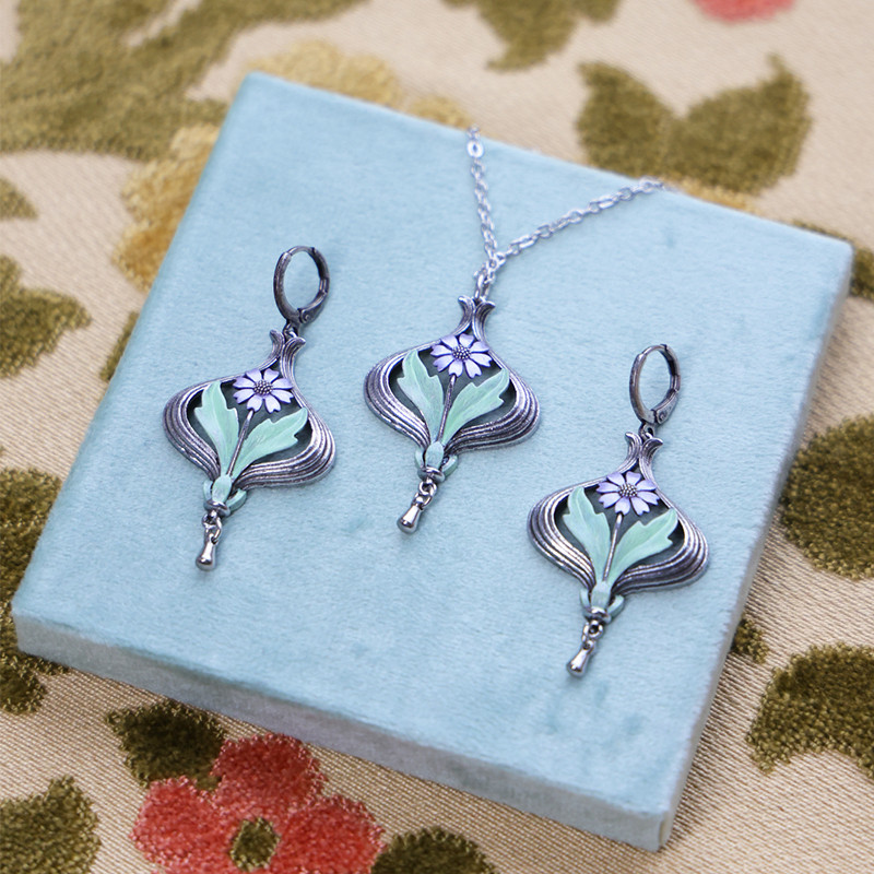 Arabella Lilac & Sage Earrings