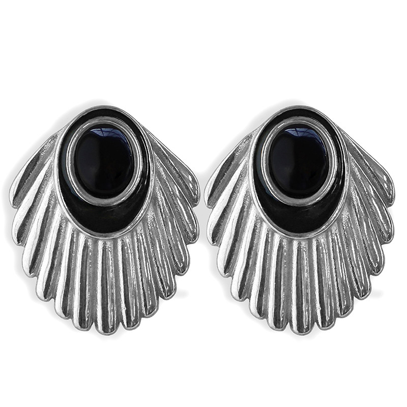 Venus Studs Black