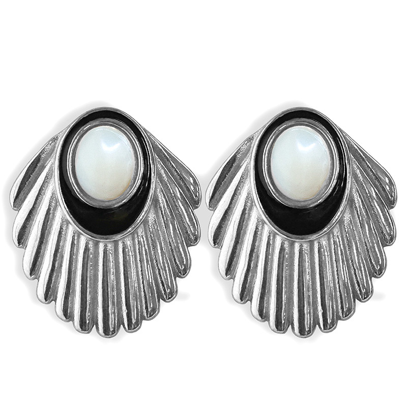 Venus Studs Shell