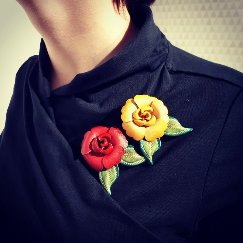 Aqua Primrose Broche