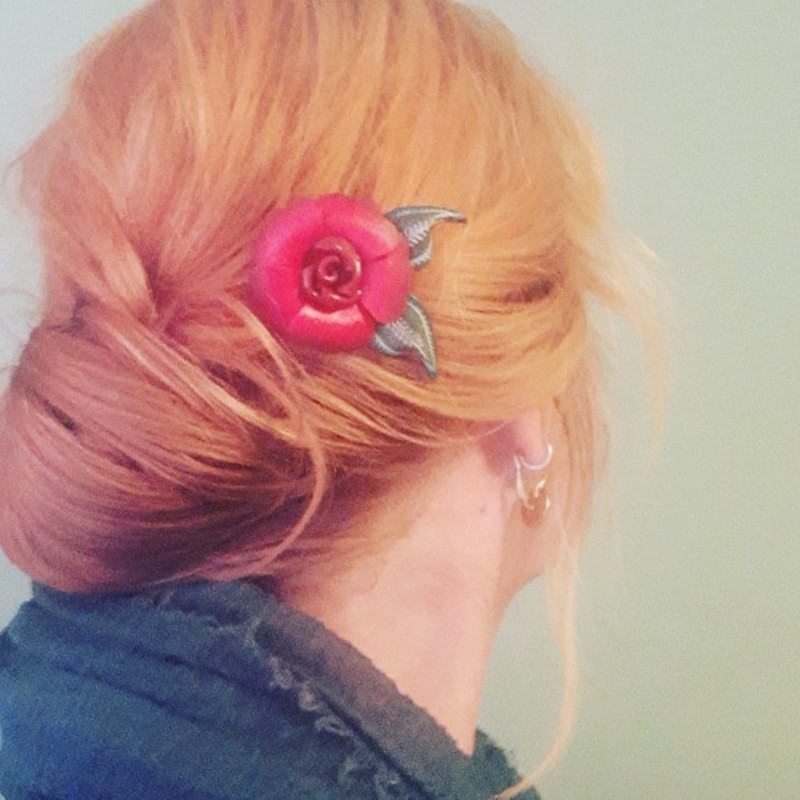 Aqua Primrose Broche