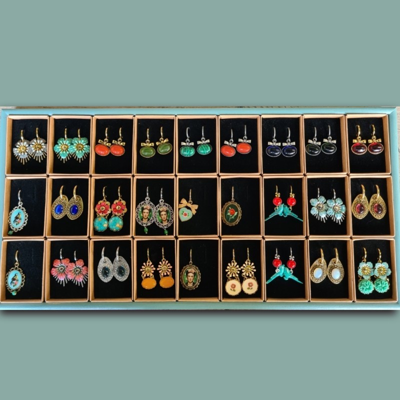 Houten display plat