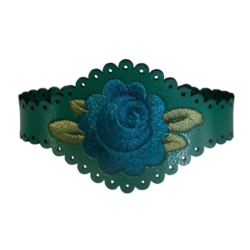 Peony aqua on para green