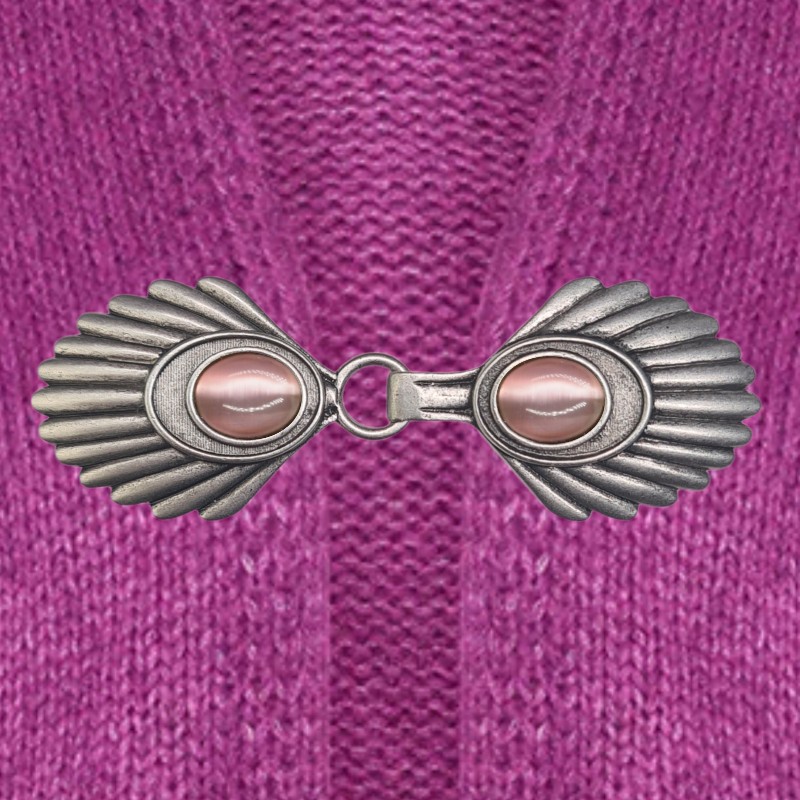 Vest clip blush old silver