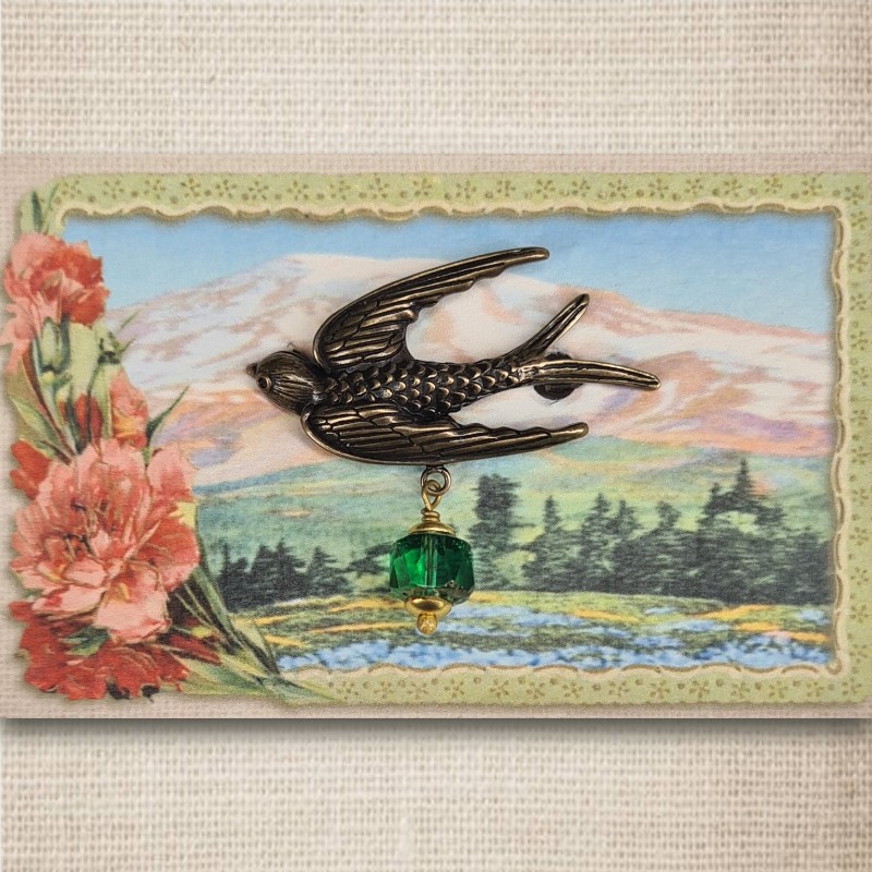 Bird brooch bronze & emerald