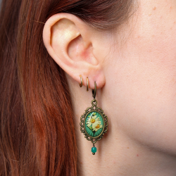 Chamomile earrings bronze