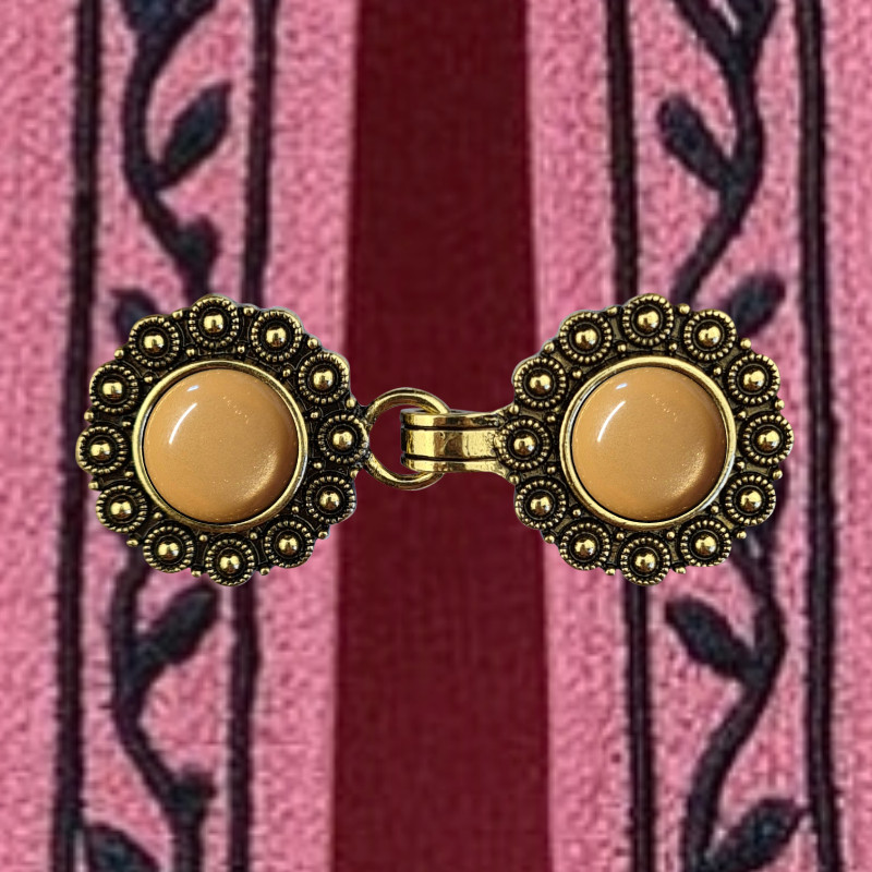 Vest clip gold & amber