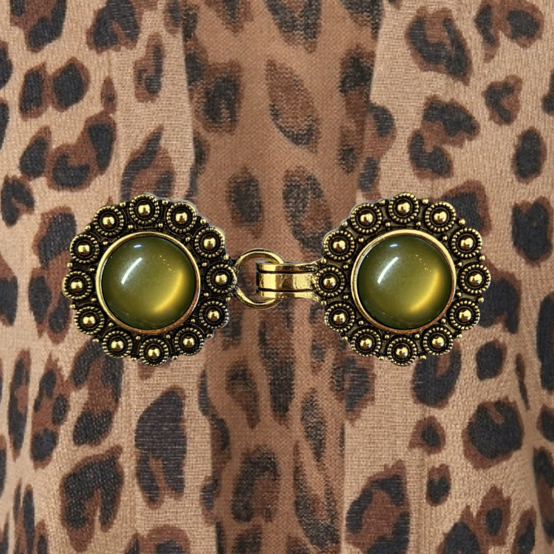 Vest clip gold & moss