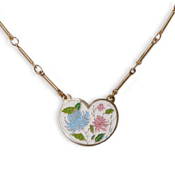 Vintage Charm Cream Flower...