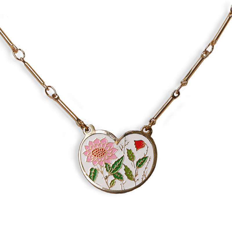 Vintage Charm Peony Flower Heart