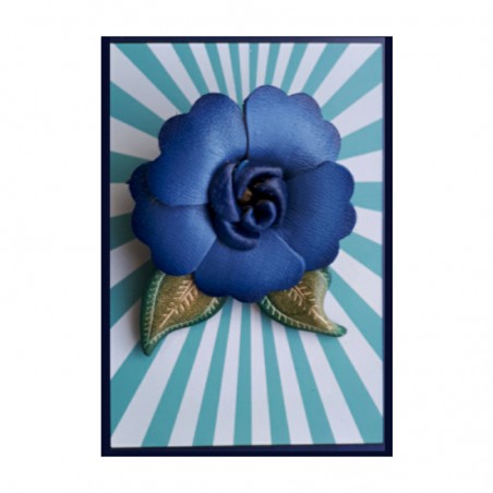 Primrose brosche blue